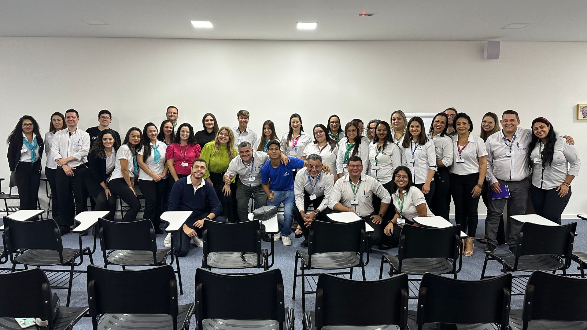 Turma reunida após treinamento de qualidade